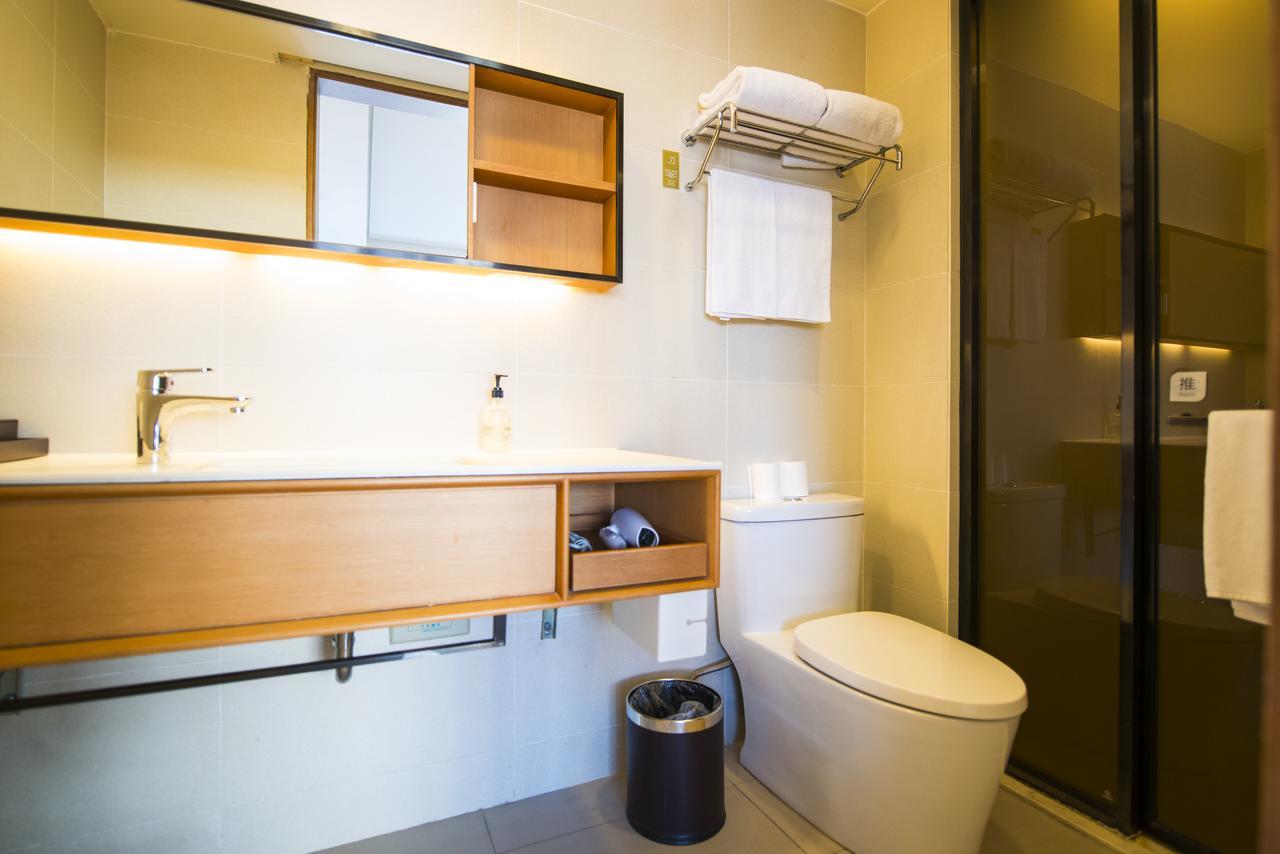 Ji Hotel Shanghai Hongqiao Airport Huqingping Highway エクステリア 写真