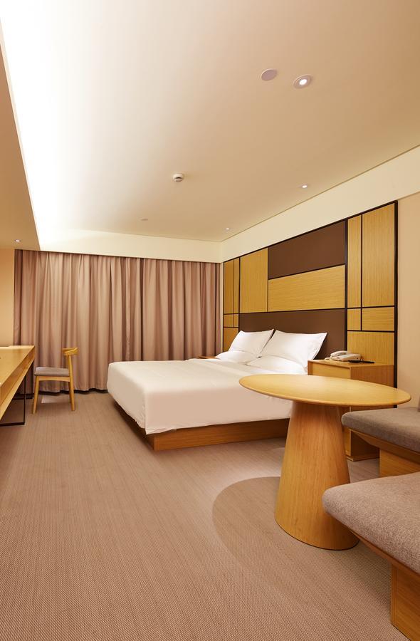 Ji Hotel Shanghai Hongqiao Airport Huqingping Highway エクステリア 写真